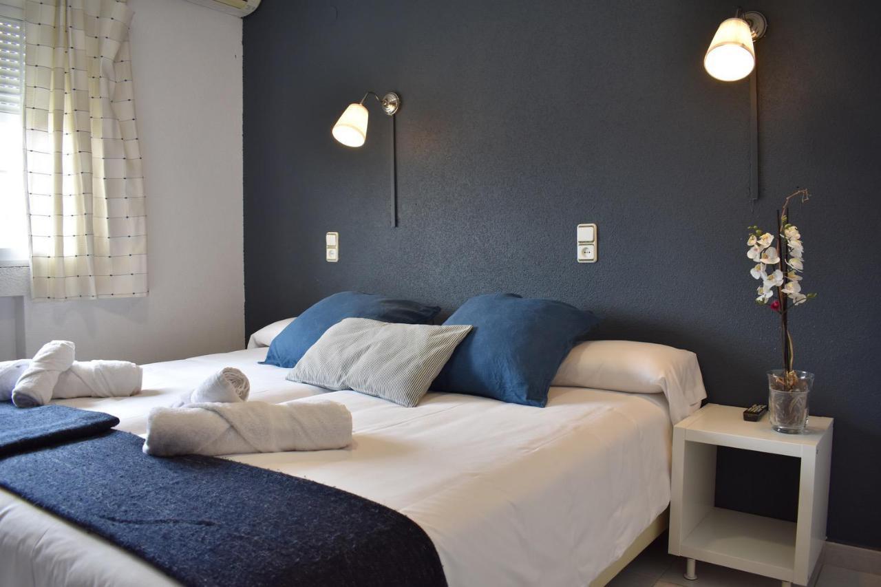 Hotel El Ancla Villanueva de la Canada Ngoại thất bức ảnh