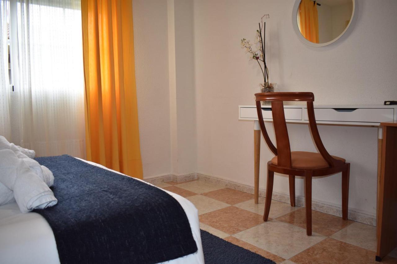 Hotel El Ancla Villanueva de la Canada Ngoại thất bức ảnh