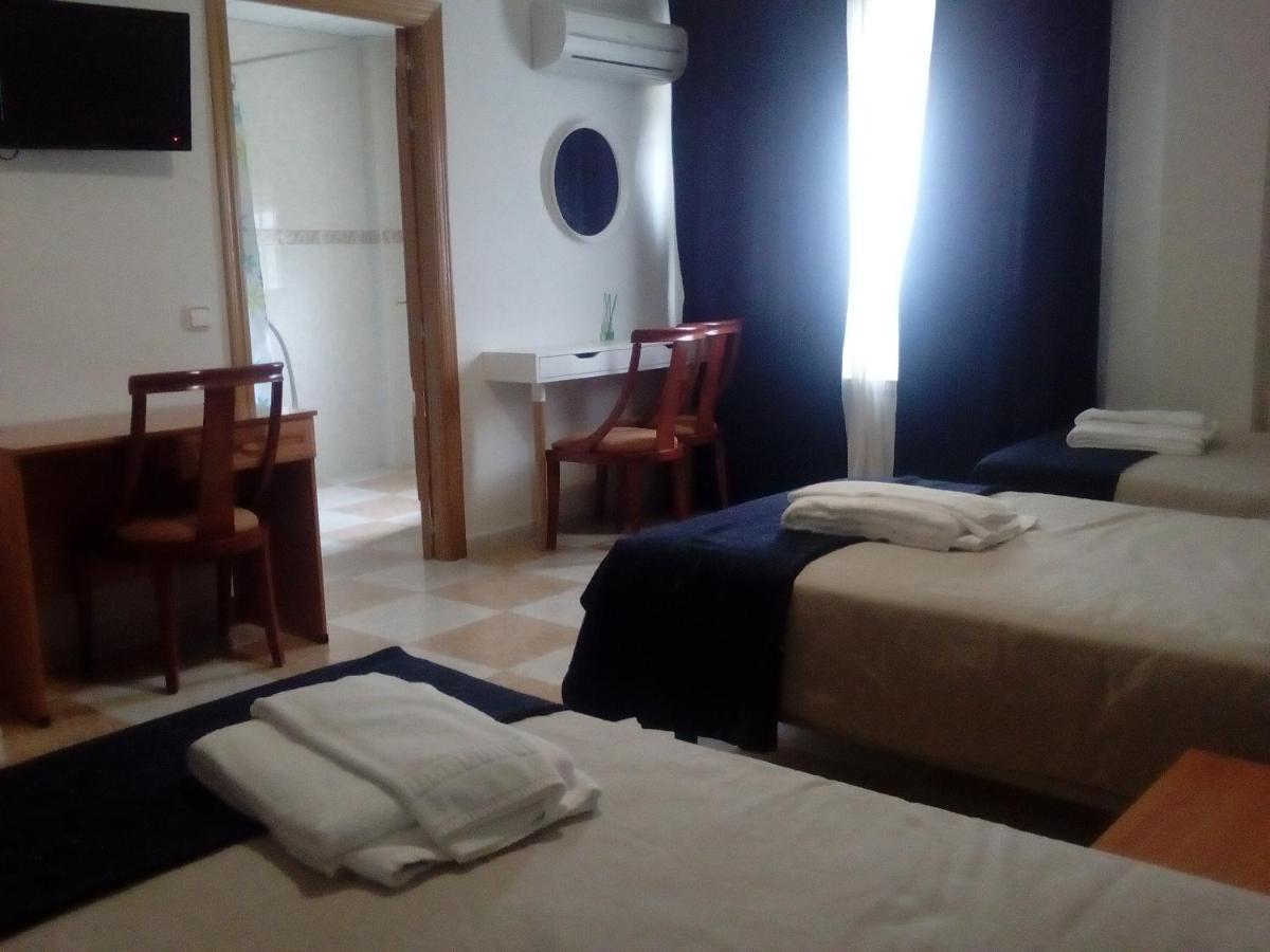Hotel El Ancla Villanueva de la Canada Ngoại thất bức ảnh