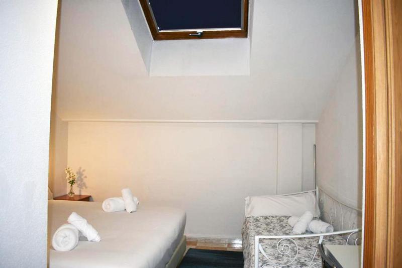 Hotel El Ancla Villanueva de la Canada Ngoại thất bức ảnh