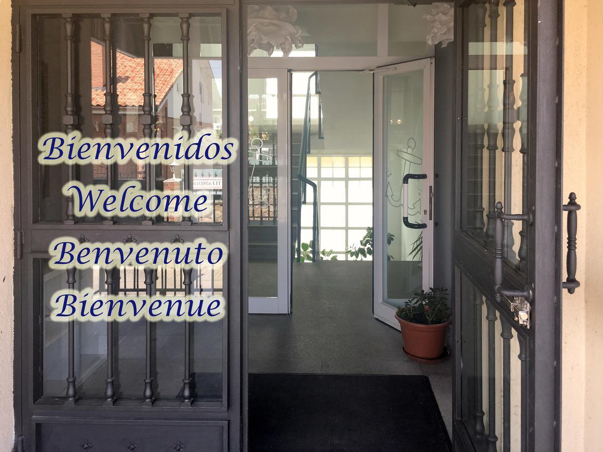 Hotel El Ancla Villanueva de la Canada Ngoại thất bức ảnh