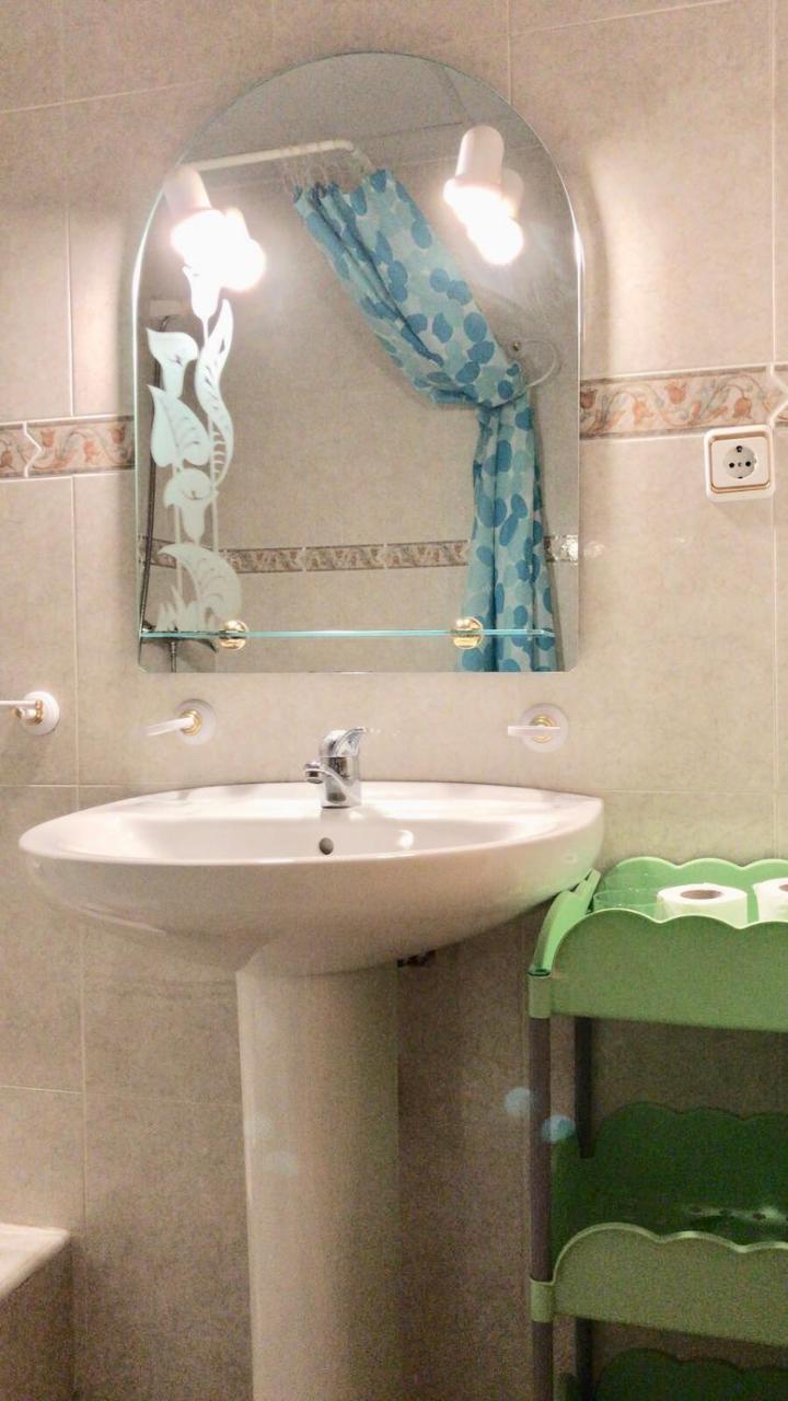 Hotel El Ancla Villanueva de la Canada Ngoại thất bức ảnh